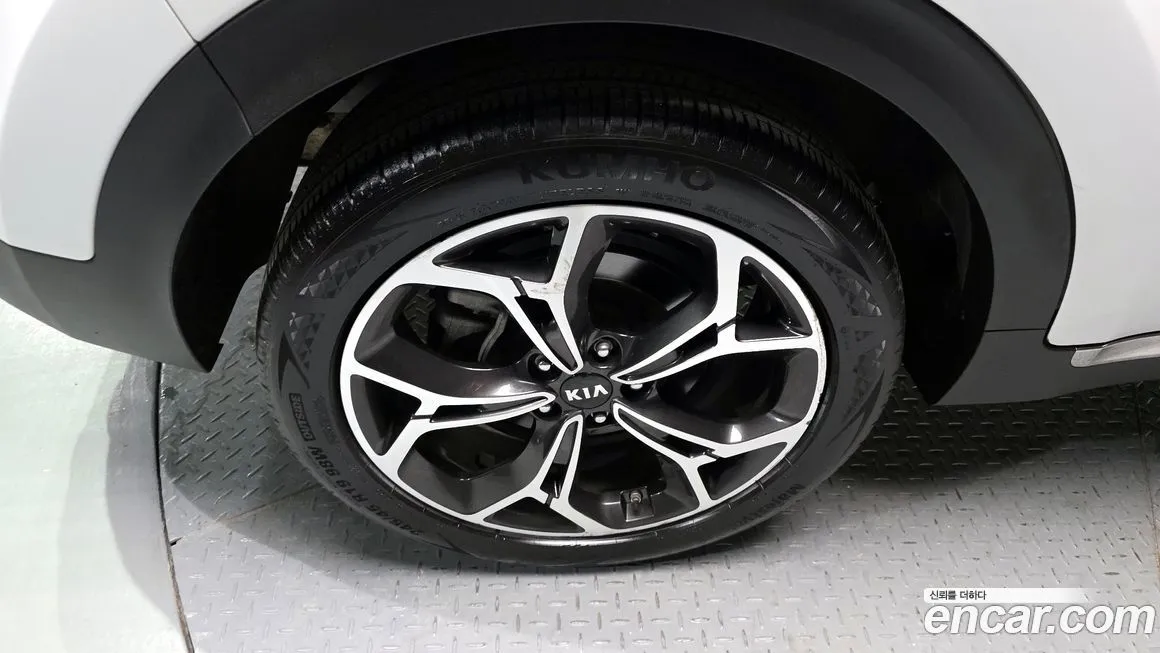 Kia Sportage — фото 5