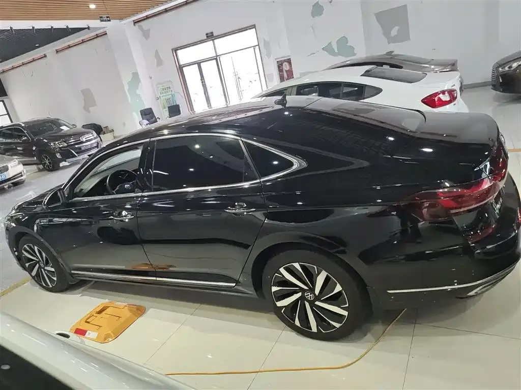 Volkswagen Passat — фото 5