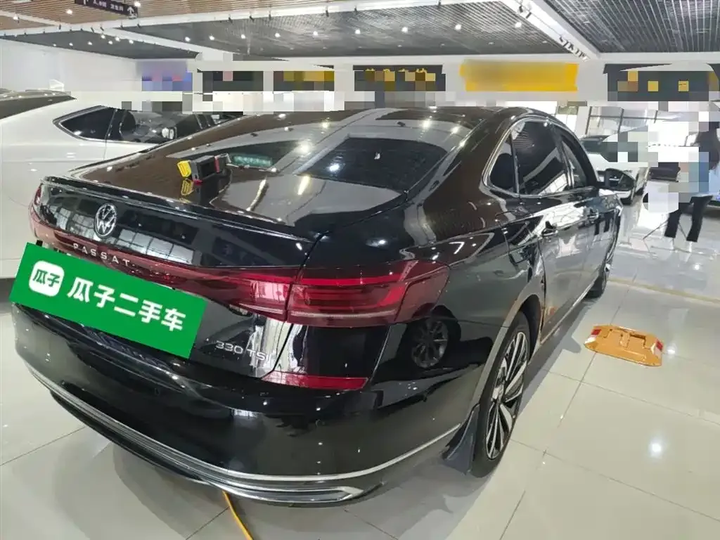 Volkswagen Passat — фото 7