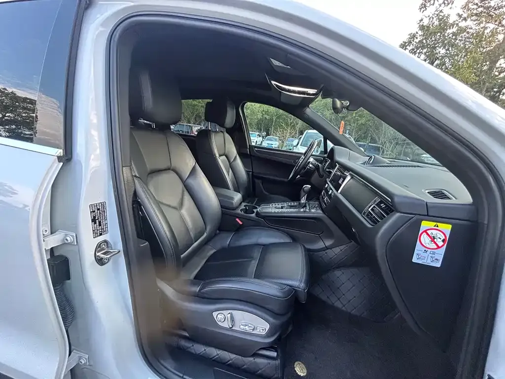 Porsche Macan 2021 из CN, фото 7