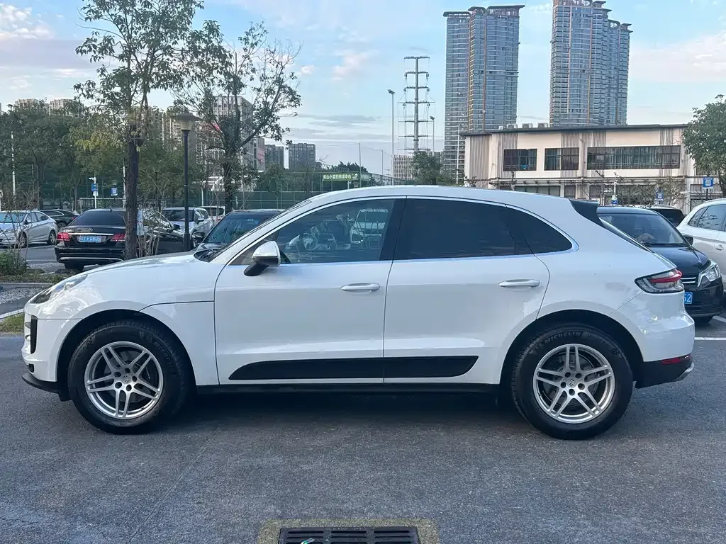 Porsche Macan 2021 из CN, фото 9