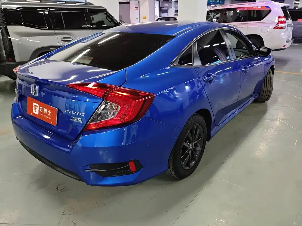 Honda Civic 2021 из CN, фото 2