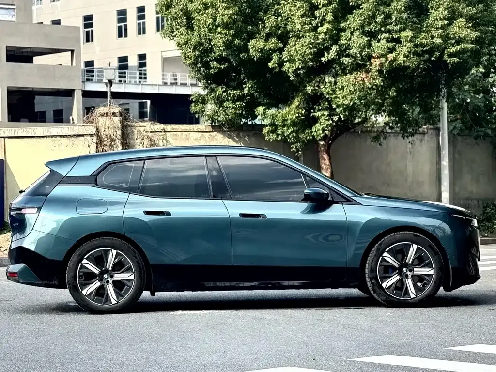 BMW iX 2024 из CN, фото 3