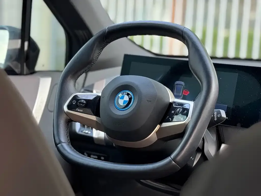 BMW iX 2024 из CN, фото 9