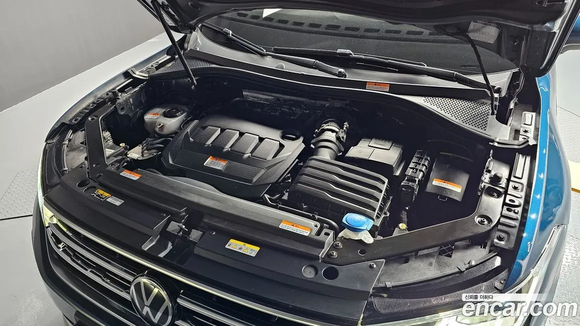 Volkswagen Tiguan — фото 6
