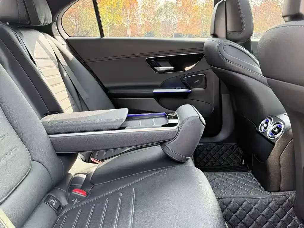Mercedes-Benz C-Class 2024 из CN, фото 6