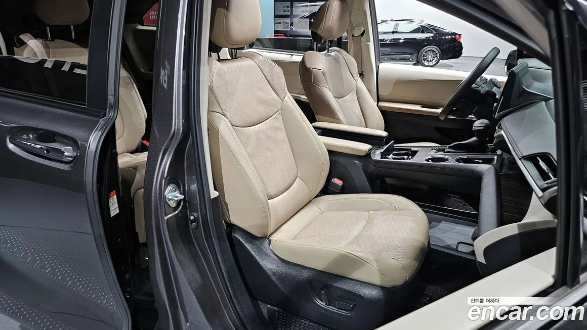 Toyota Sienna 2023 из KR, фото 10