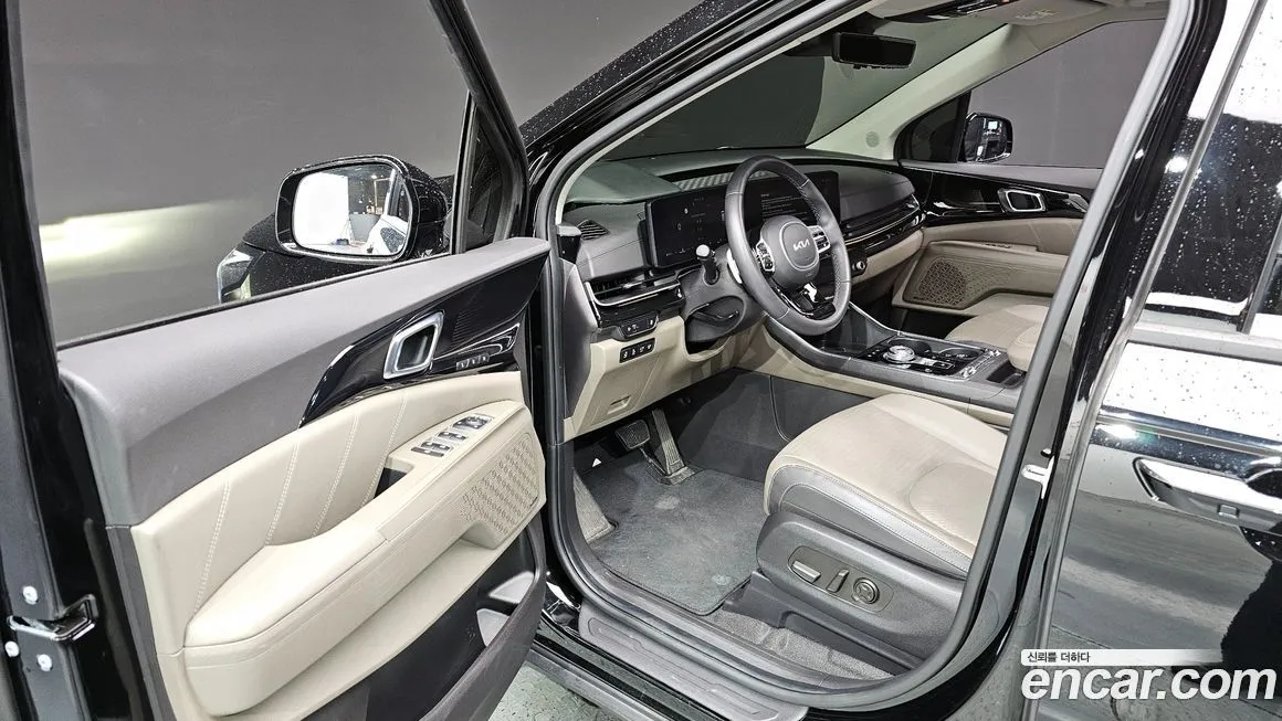 Kia Carnival — фото 10