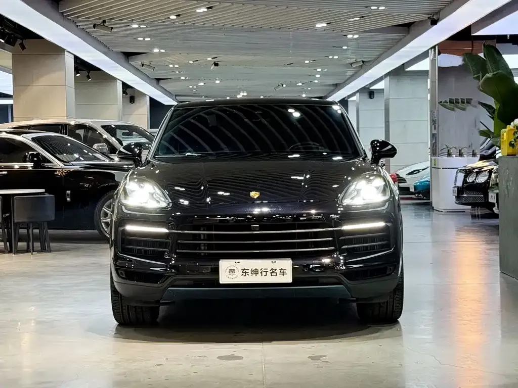 Porsche Cayenne 2023 из CN, фото 2