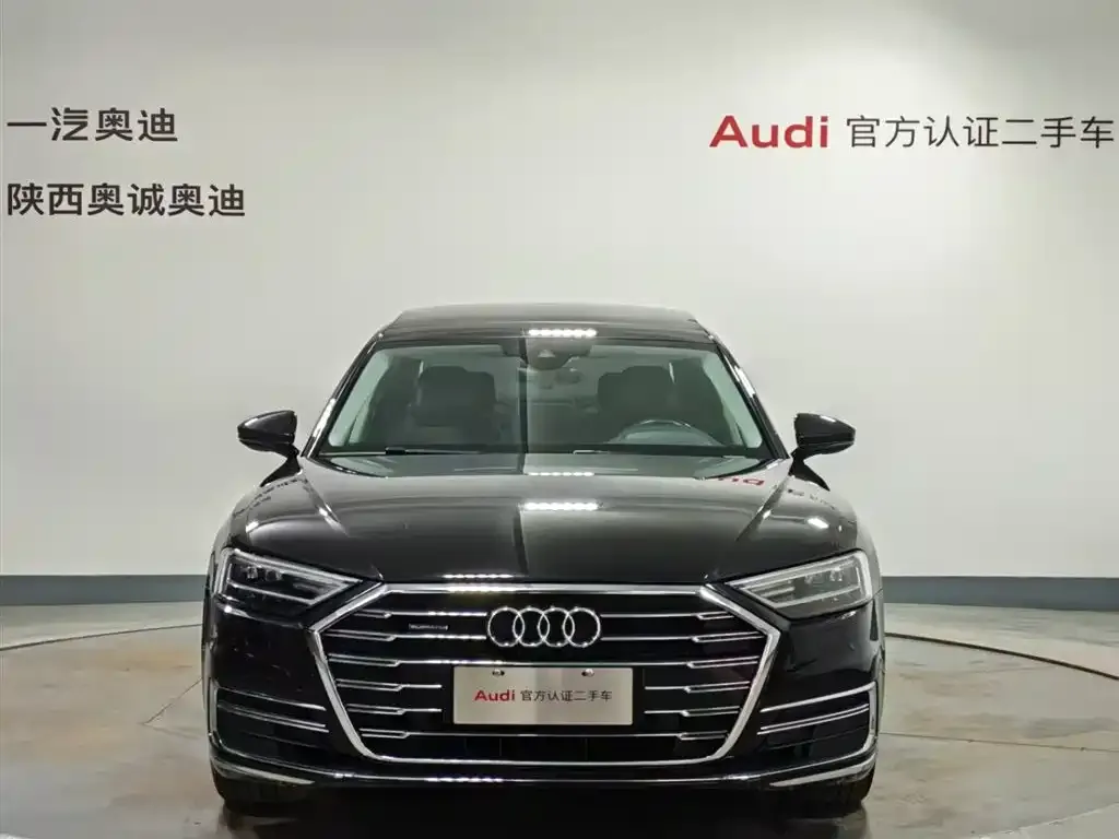 Audi A8 2021 из CN, фото 2