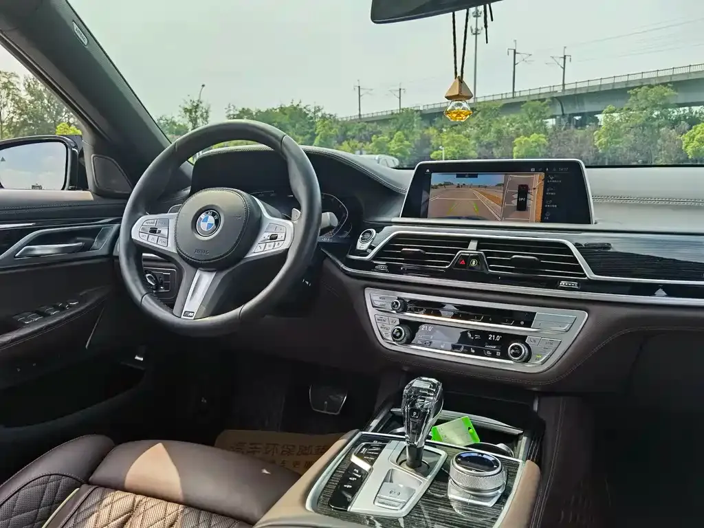 BMW 7 Series 2022 из CN, фото 10
