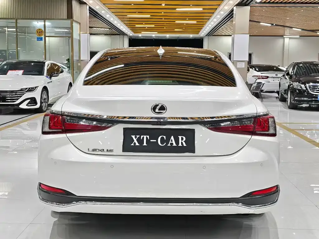 Lexus ES 2021 из CN, фото 8
