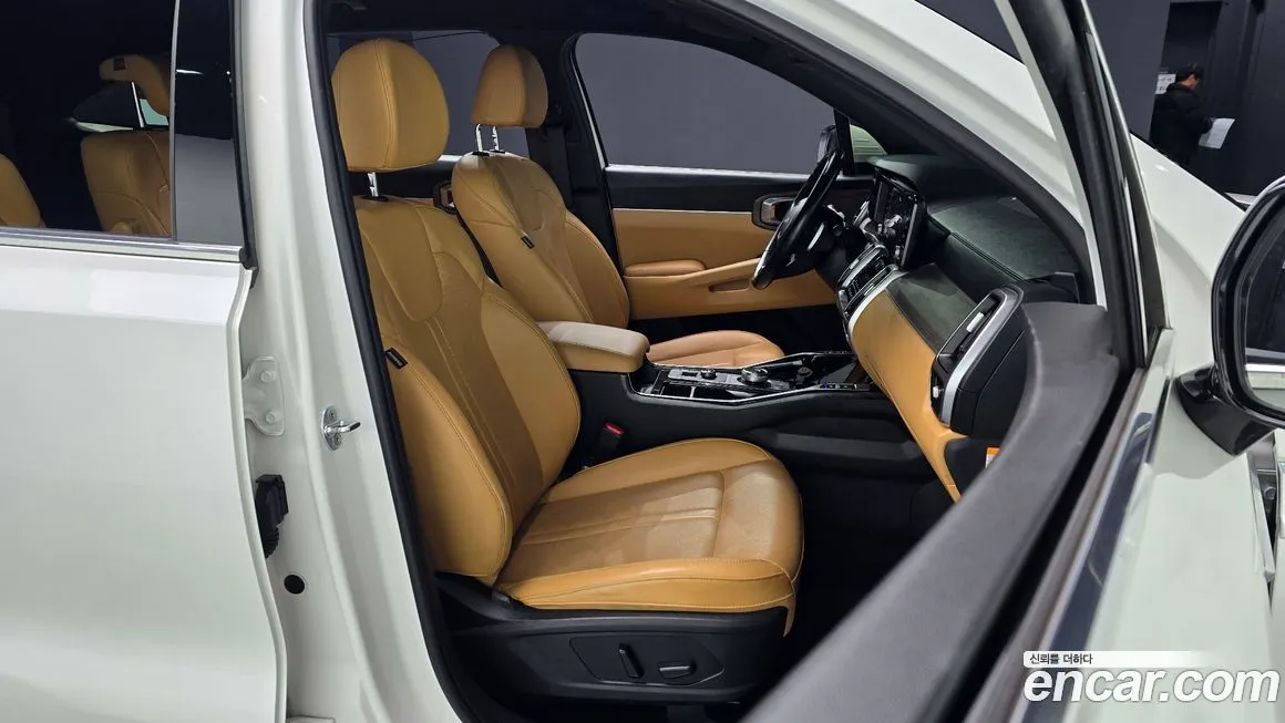 Kia Sorento — фото 10