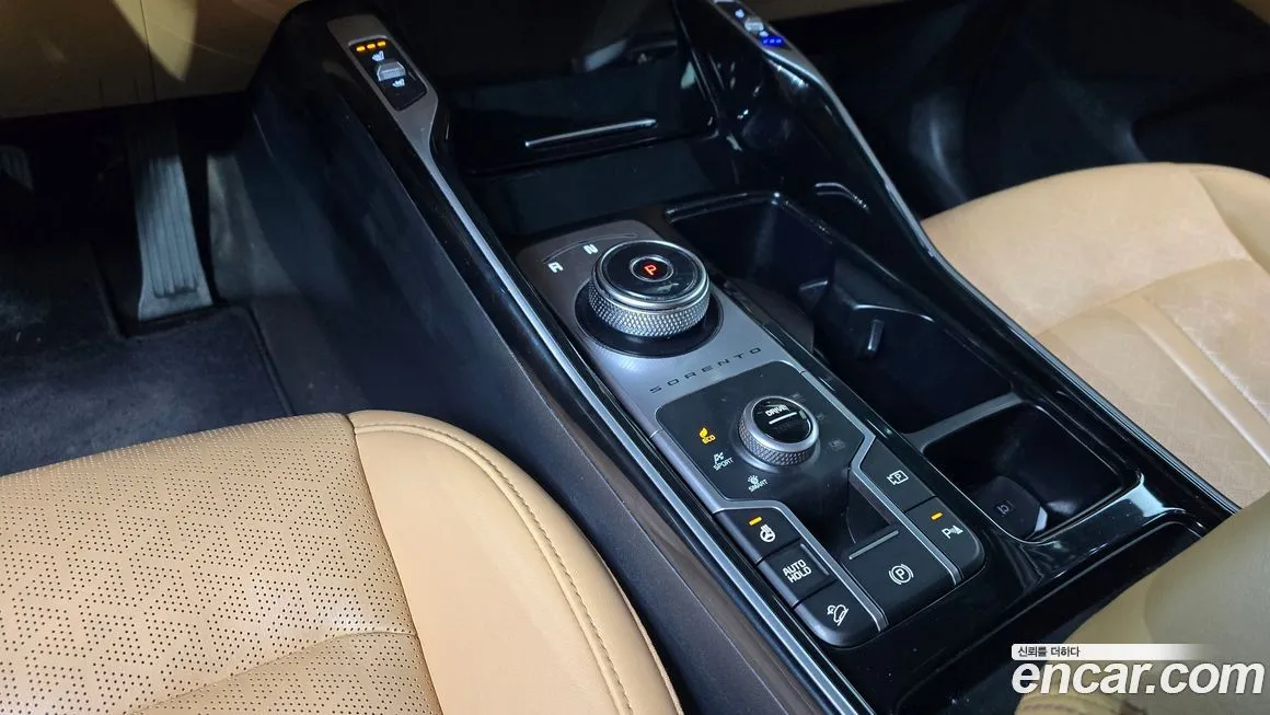 Kia Sorento — фото 9