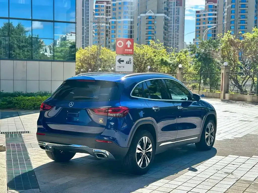 Mercedes-Benz GLA — фото 6