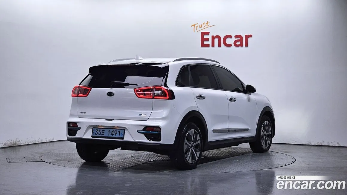 Kia Niro — фото 2