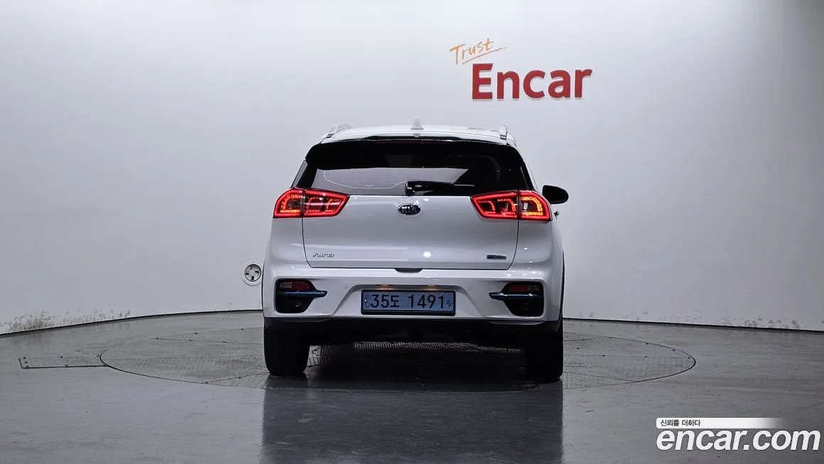 Kia Niro — фото 4