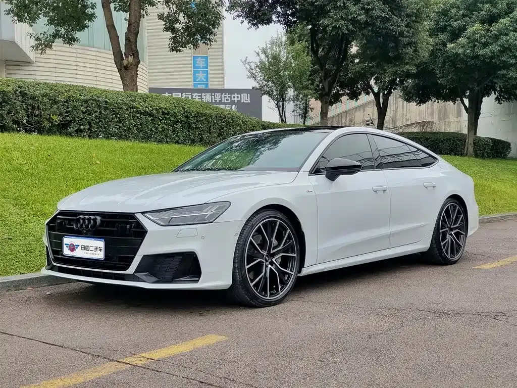 Audi A7 — фото 1
