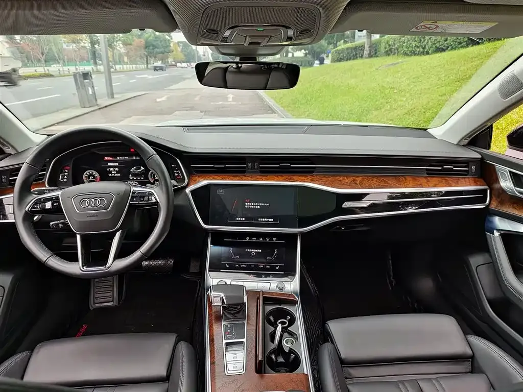 Audi A7 — фото 10
