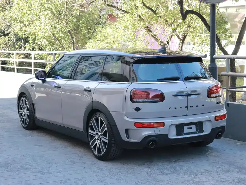 MINI Clubman — фото 4
