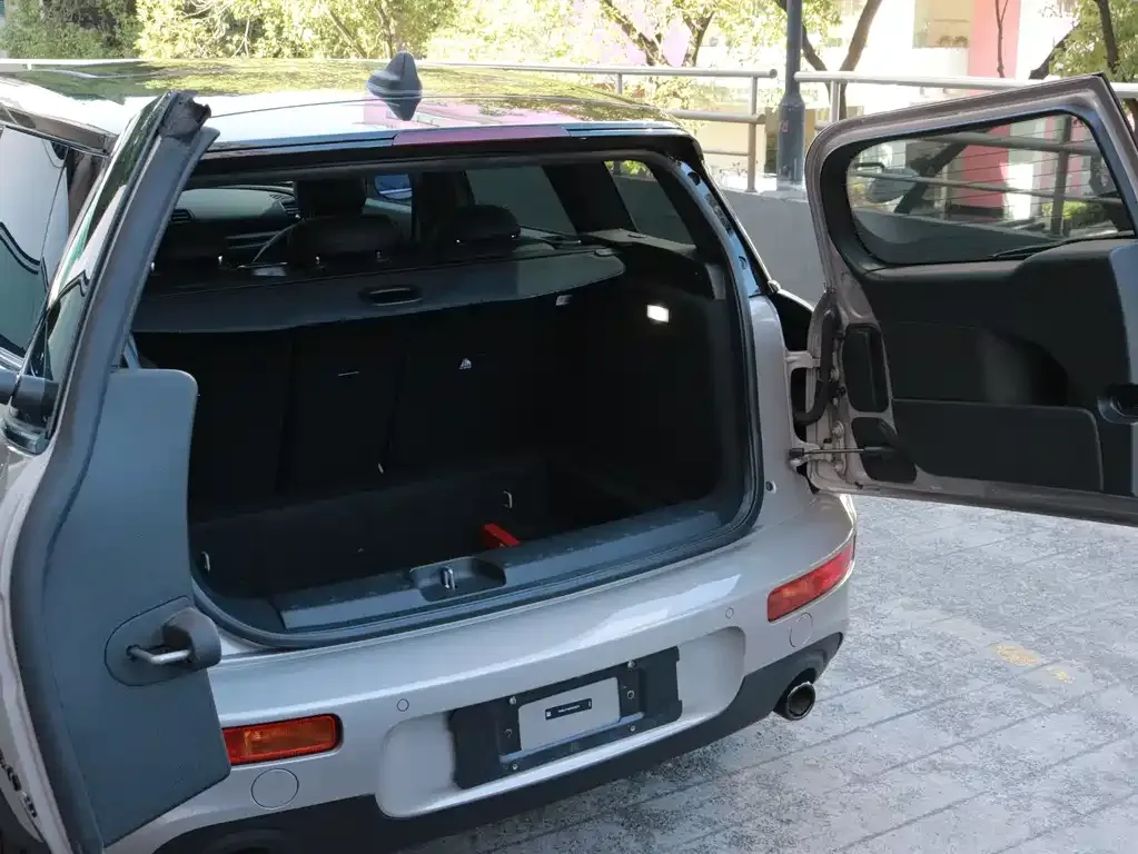 MINI Clubman — фото 6