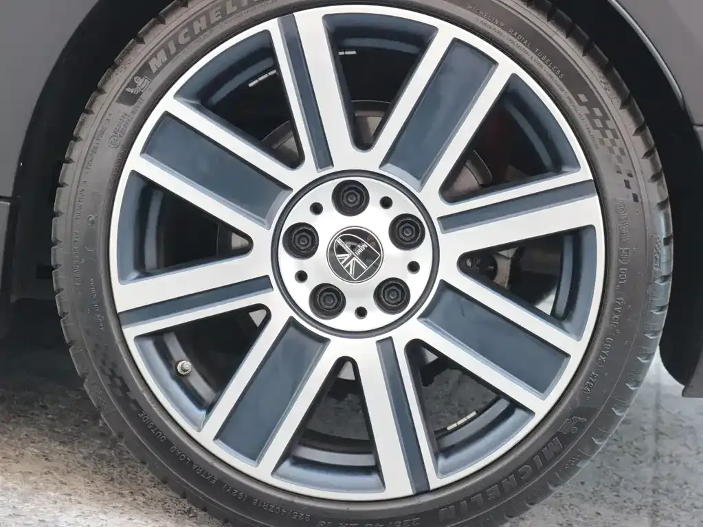 MINI Clubman — фото 7