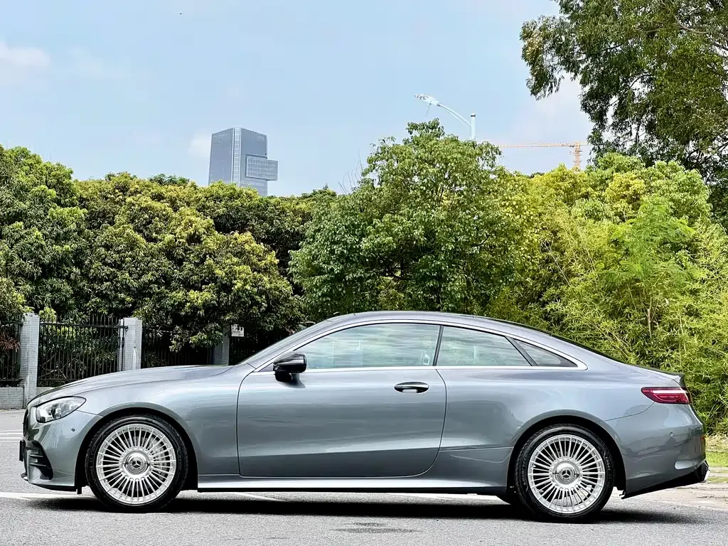 Mercedes-Benz E-Class (Import) — фото 5