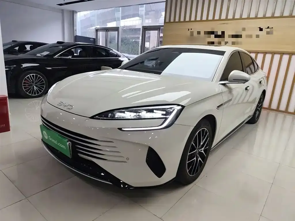 BYD Seal 07 DM-i 2025 из CN, фото 2