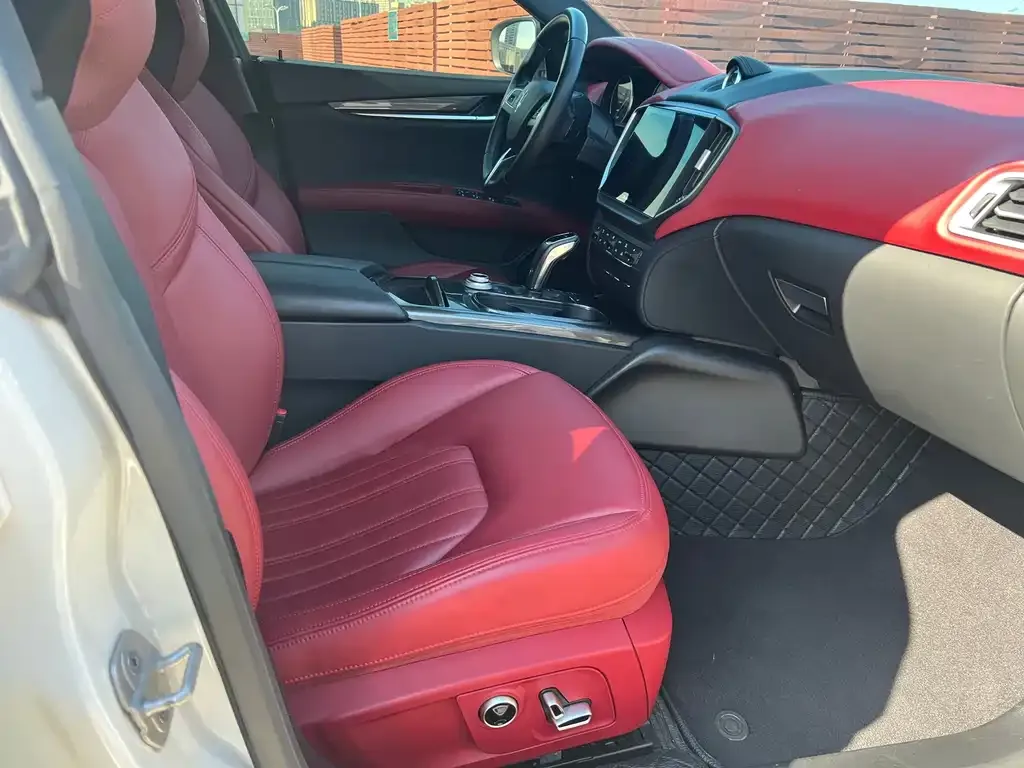 Maserati Ghibli 2022 из CN, фото 5