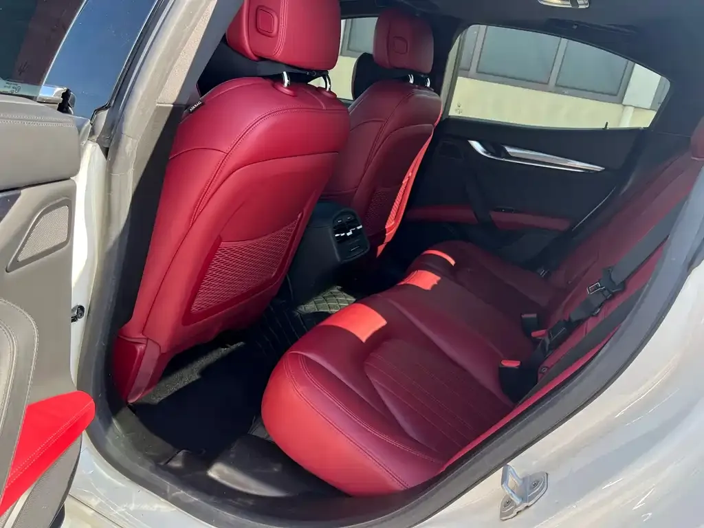 Maserati Ghibli 2022 из CN, фото 6