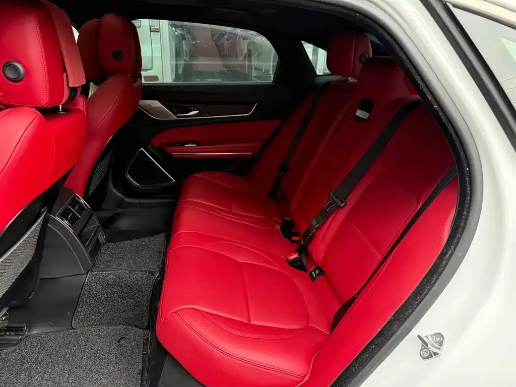 Jaguar XFL 2023 из CN, фото 10