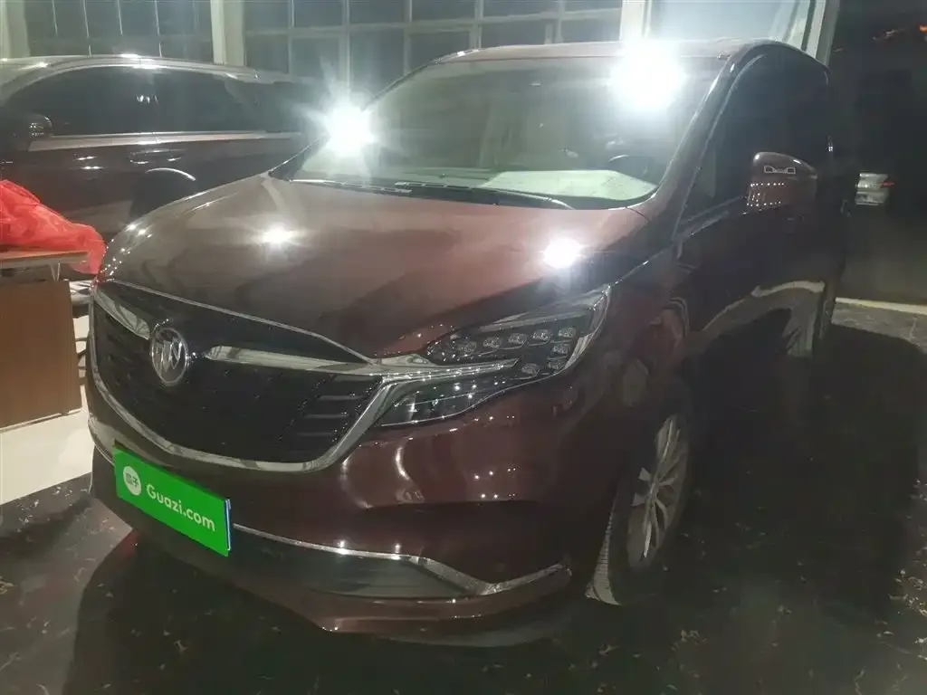 Buick GL8 2022 из CN, фото 2