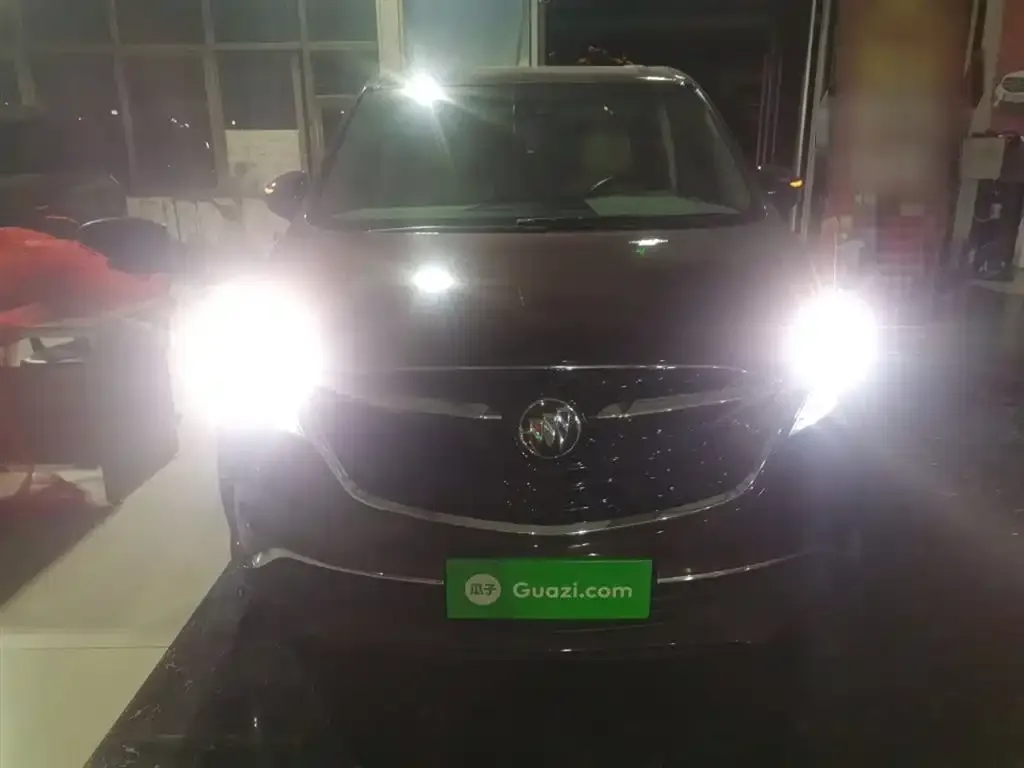 Buick GL8 2022 из CN, фото 3