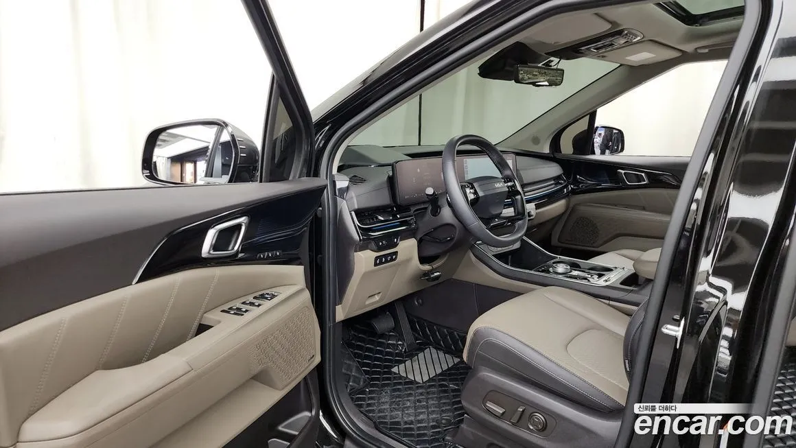 Kia Carnival — фото 10