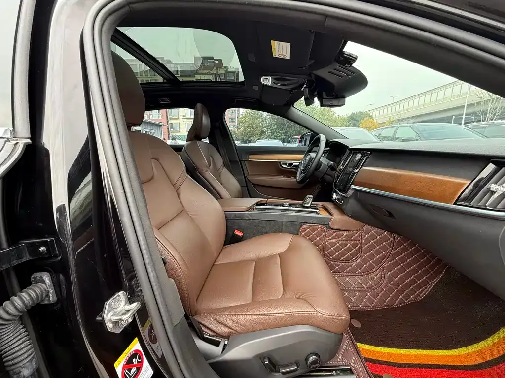 Volvo S90 2021 из CN, фото 10