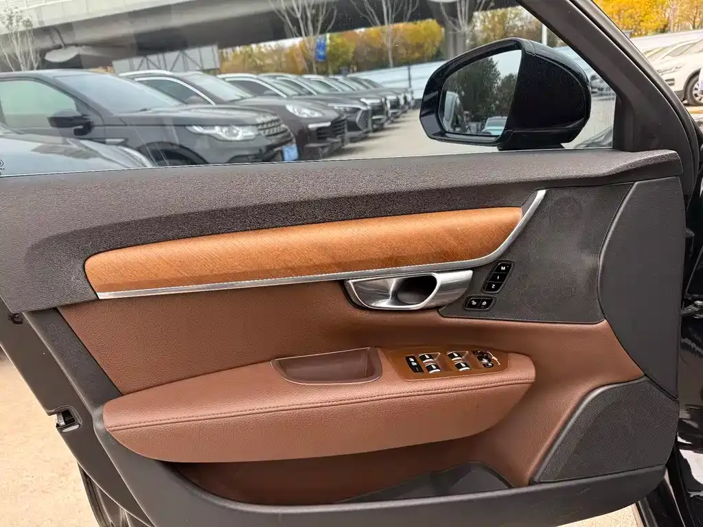 Volvo S90 2021 из CN, фото 3