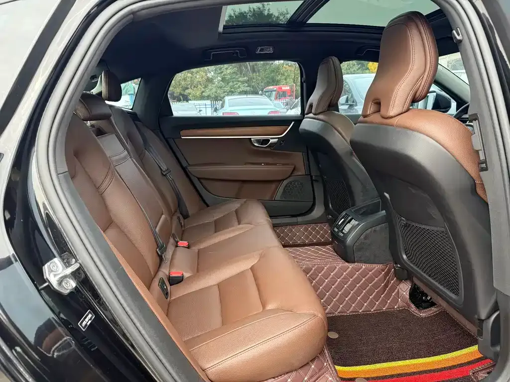 Volvo S90 2021 из CN, фото 9