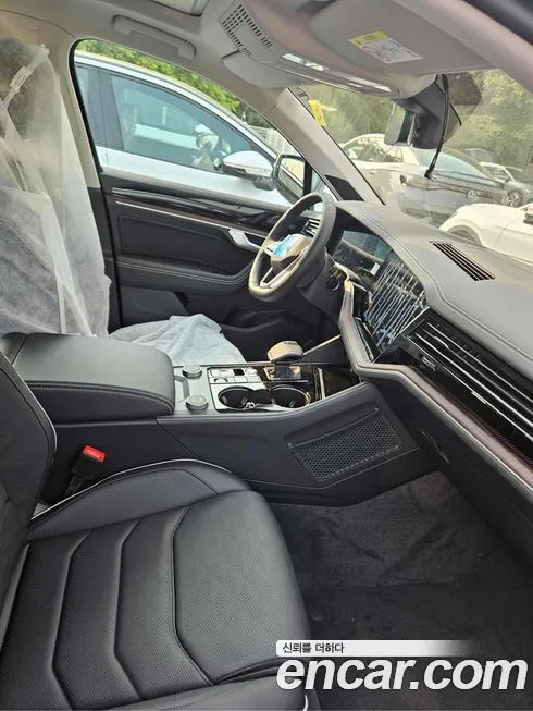 Volkswagen Touareg 2024 из KR, фото 7