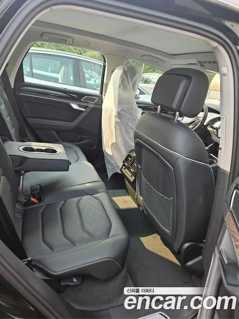 Volkswagen Touareg 2024 из KR, фото 8