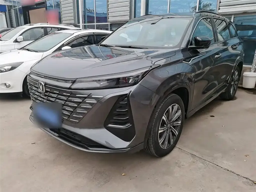 Changan CS75PLUS — фото 1