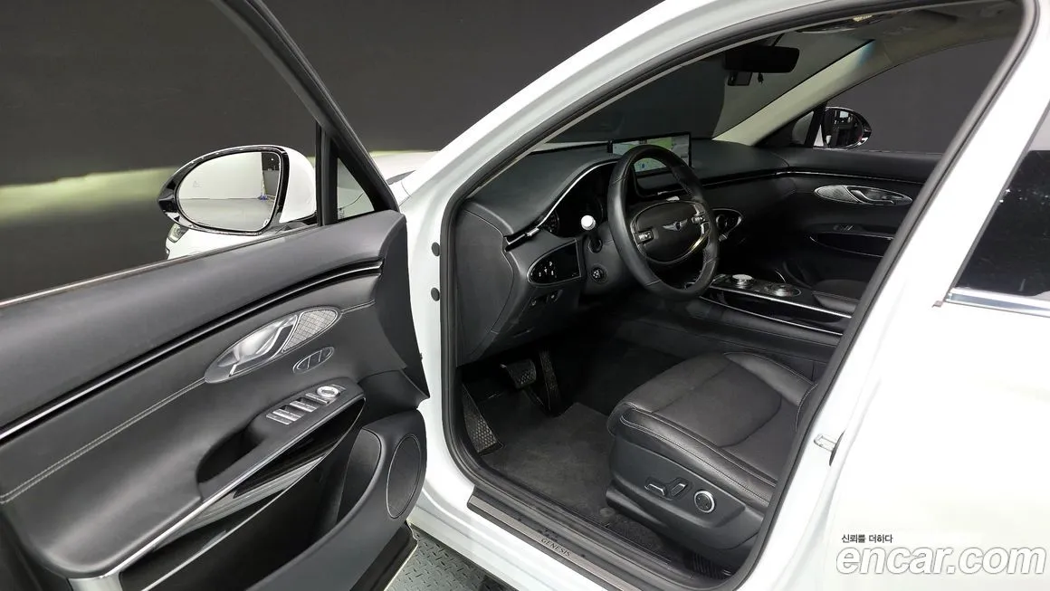 Genesis GV70 — фото 10