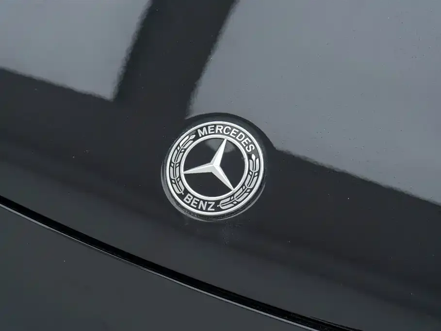 Mercedes-Benz GLB — фото 9