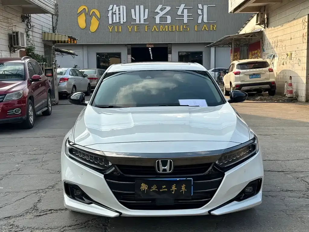 Honda Accord 2023 из CN, фото 2