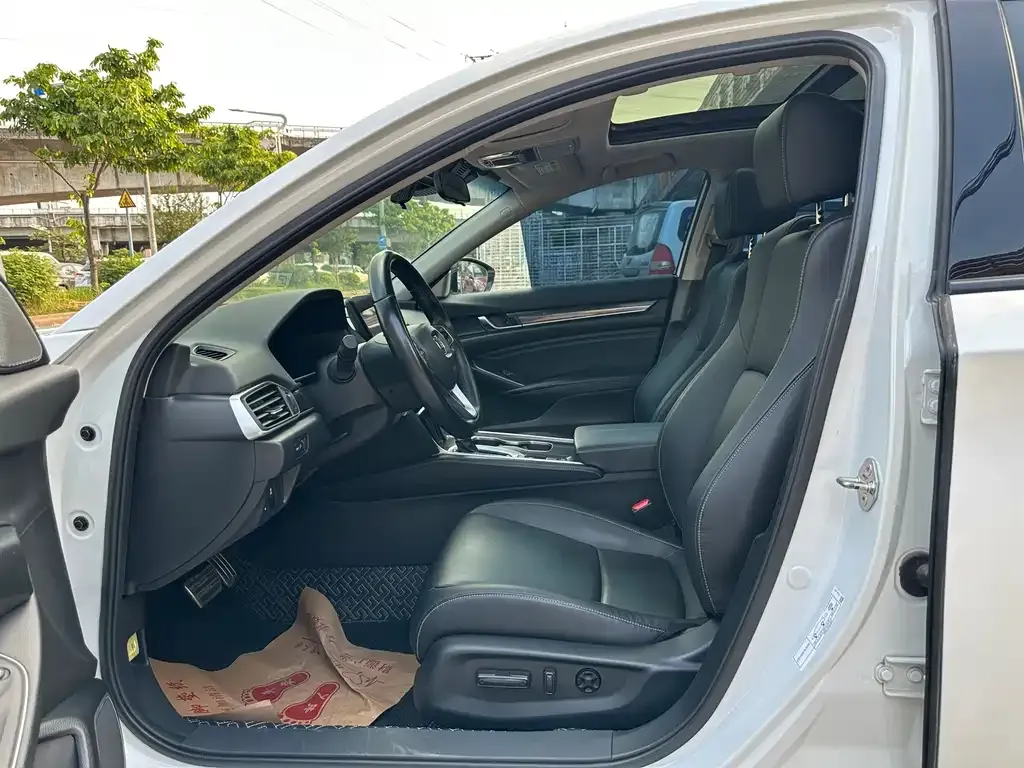 Honda Accord 2023 из CN, фото 4