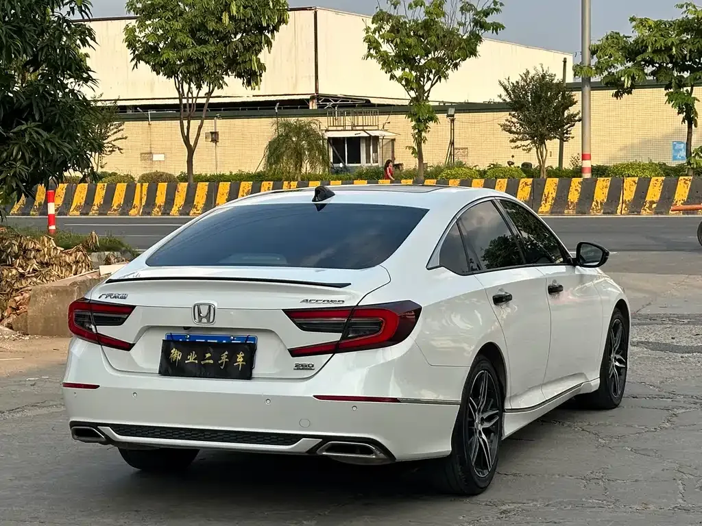 Honda Accord 2023 из CN, фото 8