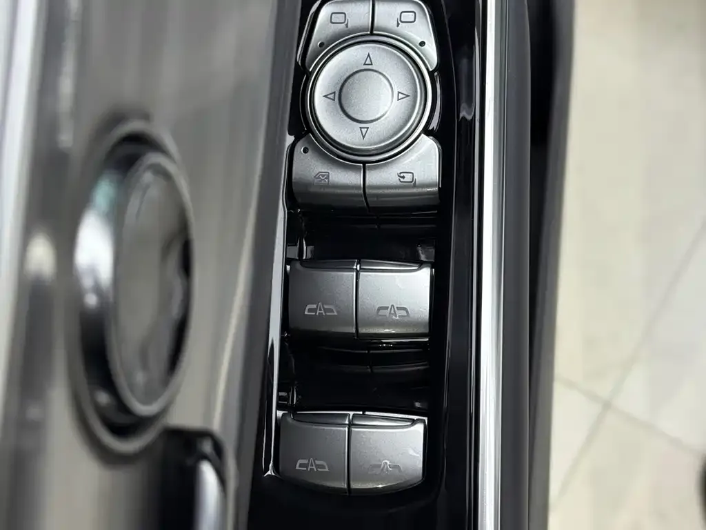 Buick GL8 2025 из CN, фото 10