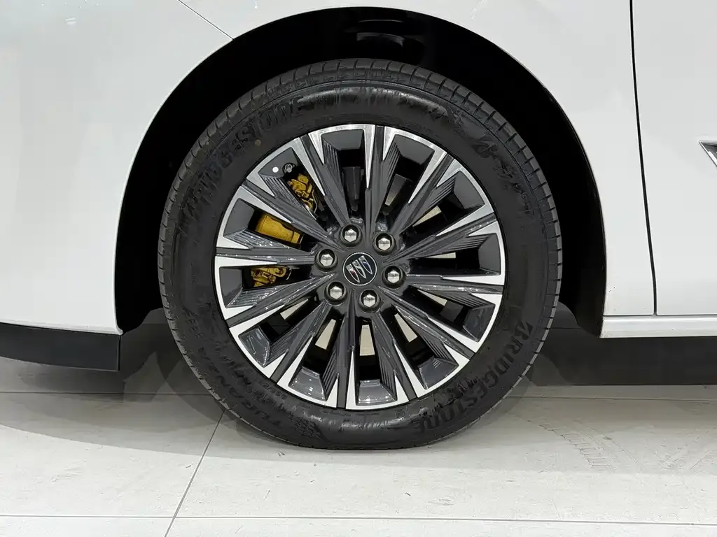 Buick GL8 2025 из CN, фото 8