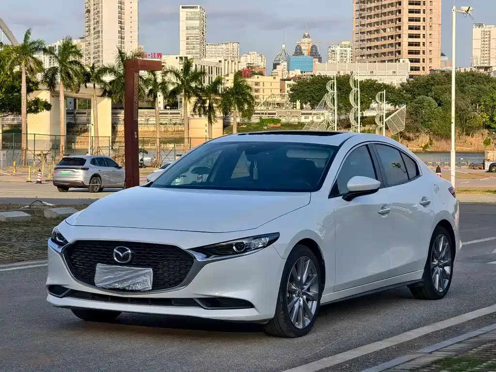 Mazda 3 Axela 2021 из CN, фото 1