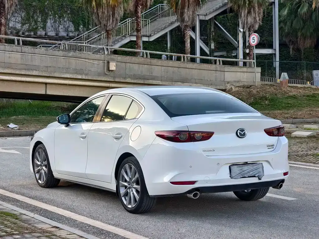 Mazda 3 Axela 2021 из CN, фото 5