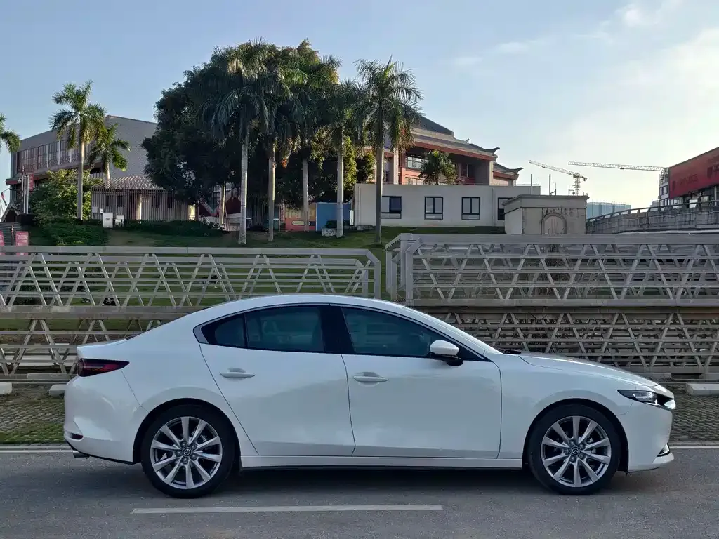 Mazda 3 Axela 2021 из CN, фото 8